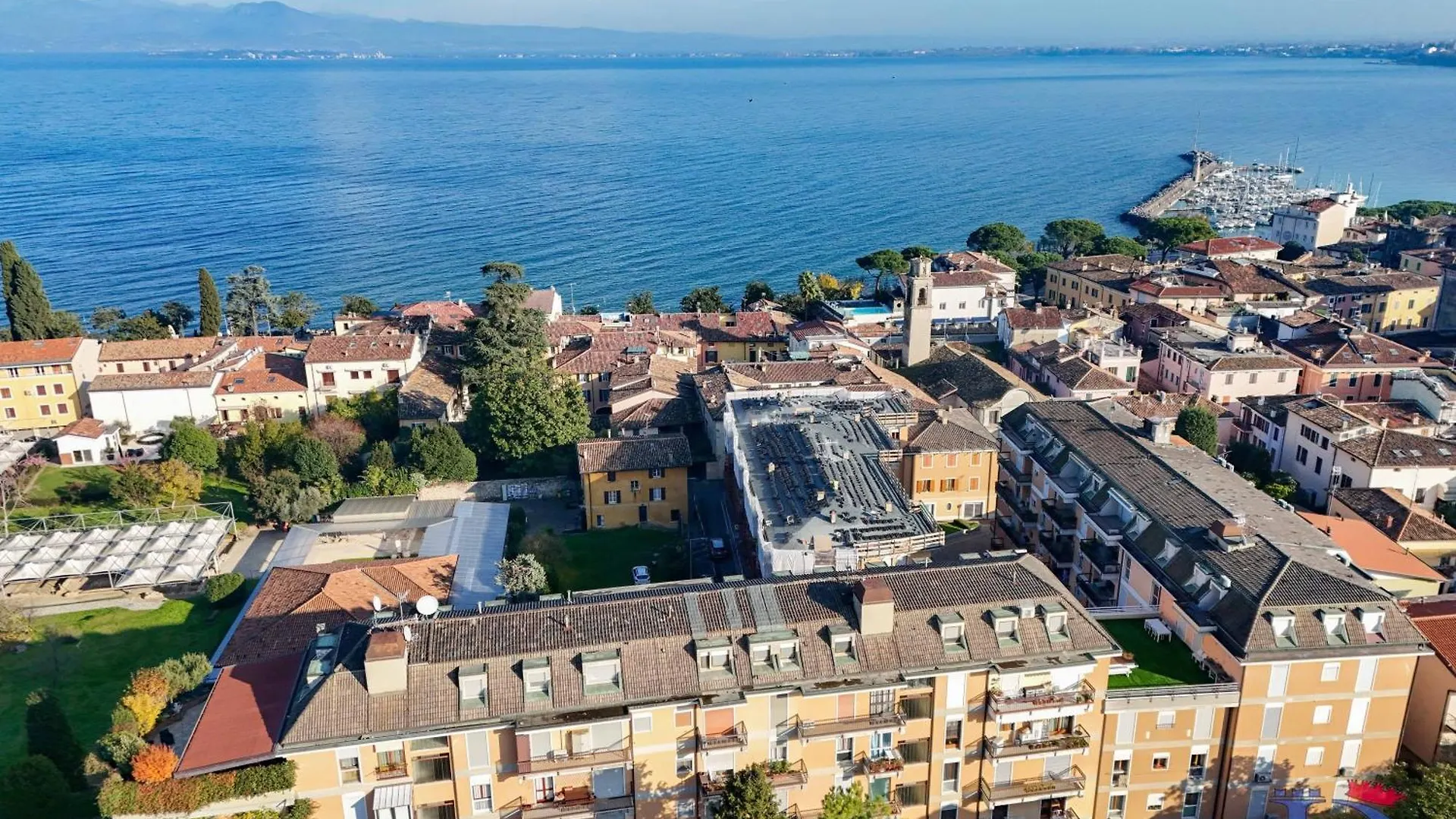Desenzanoloft Official Partner Marriott Homes & Villas -Ciao Lago Family Apartment Desenzano del Garda Italien