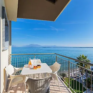 2* Apartmanhotel Residenza Miralago By Wonderful Italy